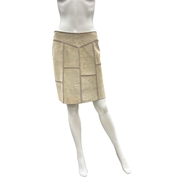 Clio Skirt Women’s Size 6 Genuine Suede Leather Patchwork Mini Back Zipper Beige - Picture 1 of 4